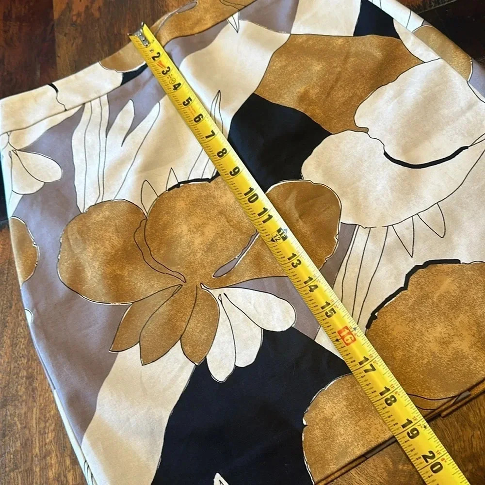 Ann Taylor Factory petite size4p lovely patterned skirt - Picture 3 of 6